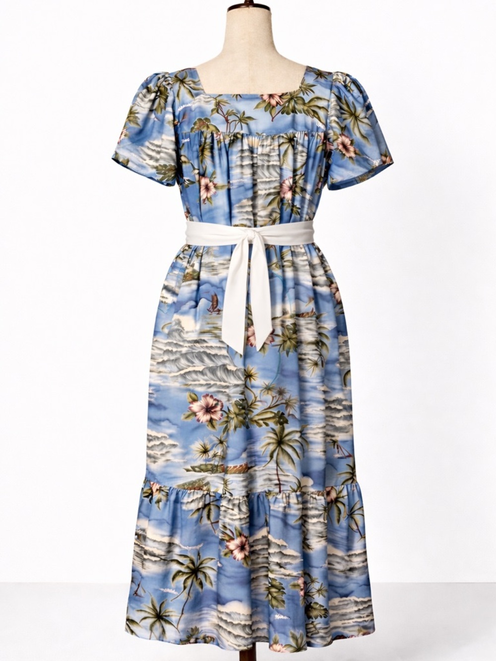 Vintage Hawaiian dress with bottom ruffle, blue with "Hawaii" script muumuu. L
